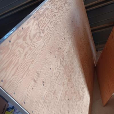 1 full sheet of OSB and partial sheets of OSB and plywood