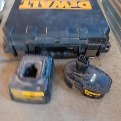 18 Volt Dewalt battery and charger with a drill case