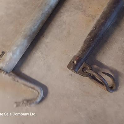Antique steel single tree? with homemade pipe single tree or drawbar