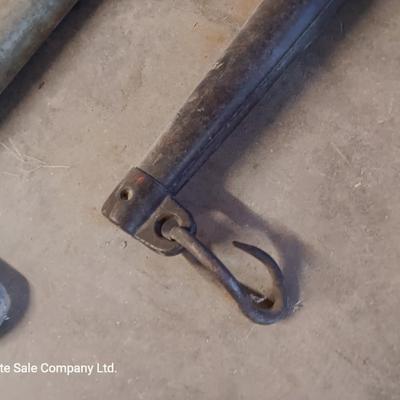 Antique steel single tree? with homemade pipe single tree or drawbar