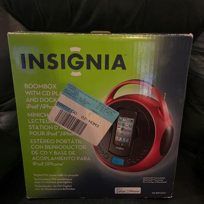 Insignia Boombox with Cd player