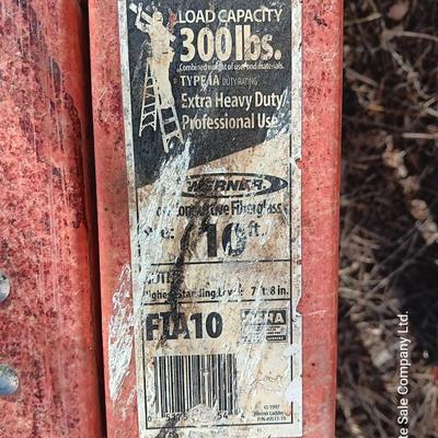 Werner fiberglass 300 lbs. Professional Industrial use 10-foot ladder