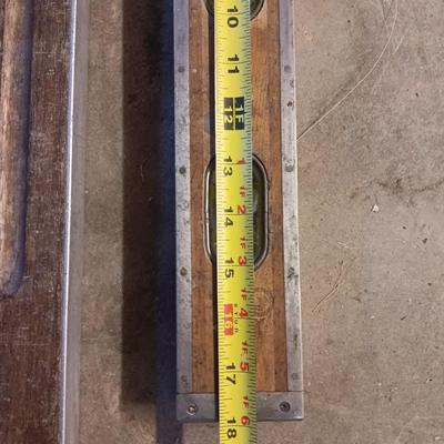 Two older wooden levels good bubbles 6-foot level and 18"
