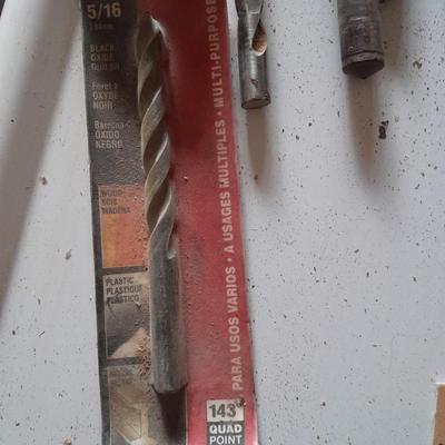 Assortment of drill bits