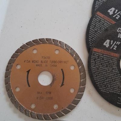 Variety of 4.5" grinding wheels