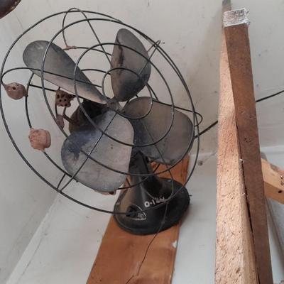 working Vintage Emerson Electric fan multi speed