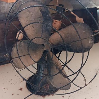working Vintage Emerson Electric fan multi speed