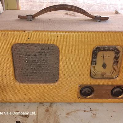 Vintage Philco tube radio