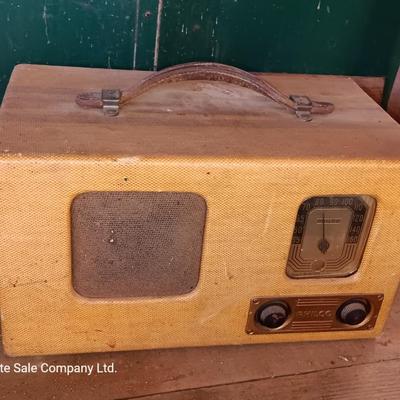 Vintage Philco tube radio
