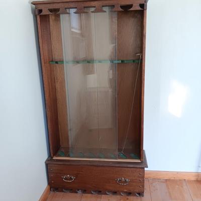 Glass door gun cabinet with drawer - holds 8 rifles.