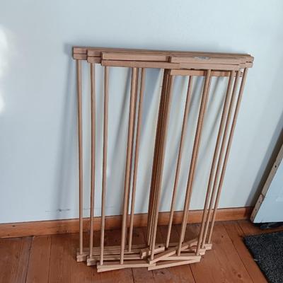 Folding / collapsible clothes drying rack