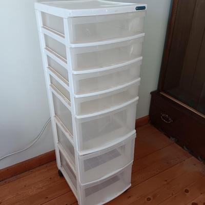 Tall 7 drawer plastic storage caddy
