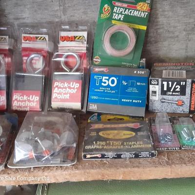 Assortment of mostly new home hardware
