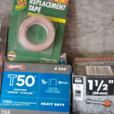 Assortment of mostly new home hardware