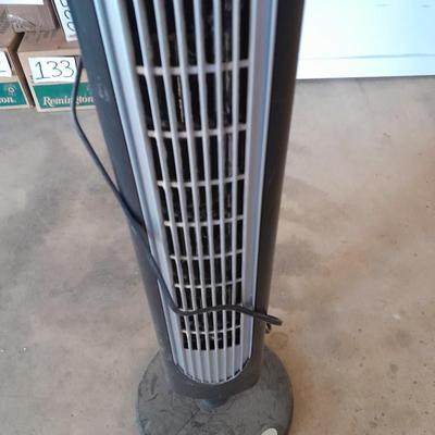 Holmes Multi speed oscillating tower fan