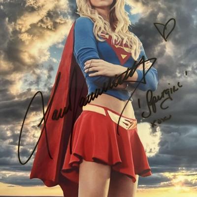 Smallville Laura Vandervoort signed photo