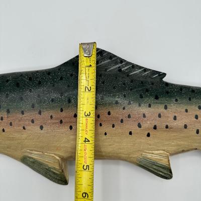 18†Carved Wood Fish Decor