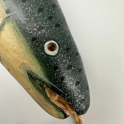 18†Carved Wood Fish Decor
