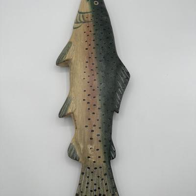 18†Carved Wood Fish Decor