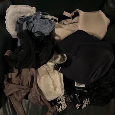 Lot of bras
