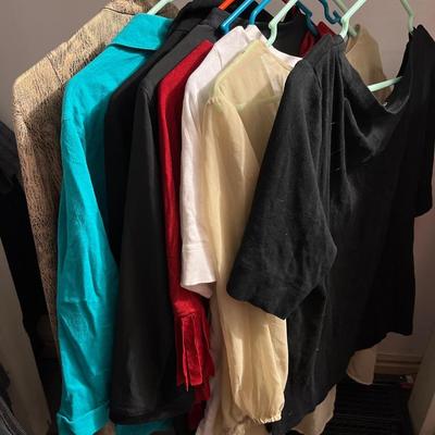 Lot of Chicoâ€™s size 2