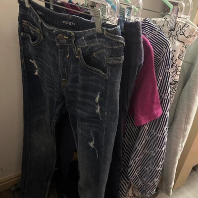 Womenâ€™s clothing size small