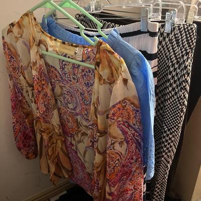 Chicoâ€™s size 1 lot