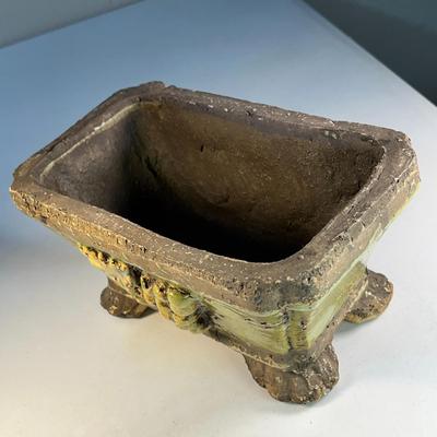 SMALL HEAVY POTTERY TUSCAN STYLE PLANTER 