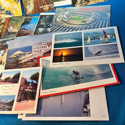GROUP OF 25 CALIFORNIA POSTCARDS- VARIOUS AGES AND CONDITIONS