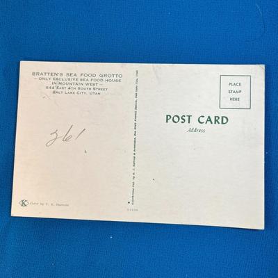 VINTAGE BRATTEN'S GROTTO SEA FOOD RESTAURANT POST CARD- COOL GRAPHICS ON SIGN!