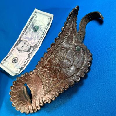 VINTAGE TOOLED HORSE LEATHER TACK PIECES