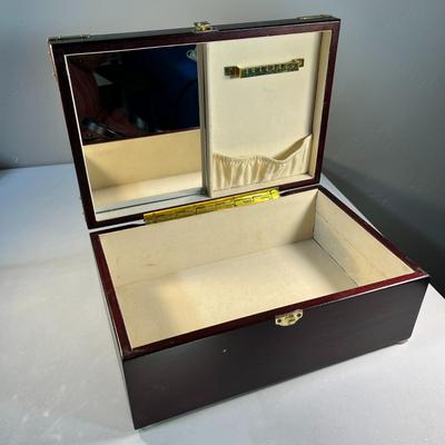 MAHOGANY COLOR WOOD JEWELRY BOX WITH BRASS ACCENTS, VELVETEEN LINED