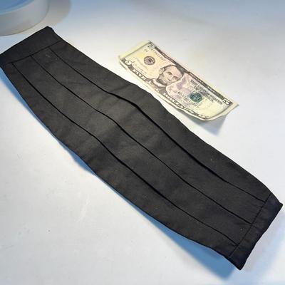 BLACK PLEATED CUMBERBUND