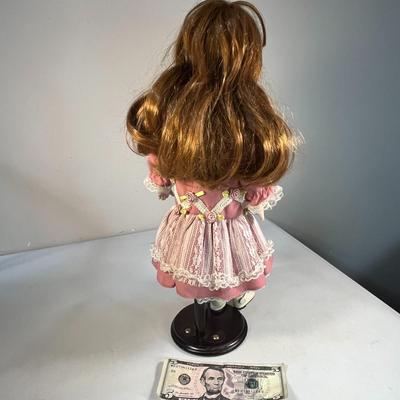 PRETTY OLD FASHIONED GIRL IN PINK LACEY DRESS PORCELAIN DOLL WITH STAND AND DANGLY EARRINGS