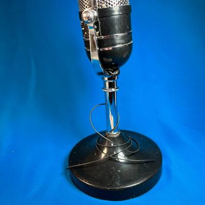 **STOP! RADIO STOPPED WORKING! COOL "ON THE AIR" MICROPHONE NOVELTY RADIO
