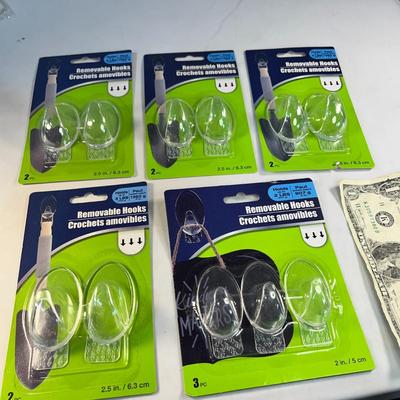 GROUP OF CLEAR REMOVABLE WALL HOOKS NEW IN PACKAGES, 11 COUNT