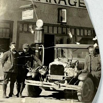 EARLY 1900's PHOTO OF "HIGHWAY GARAGE" AND CAR, PEOPLE