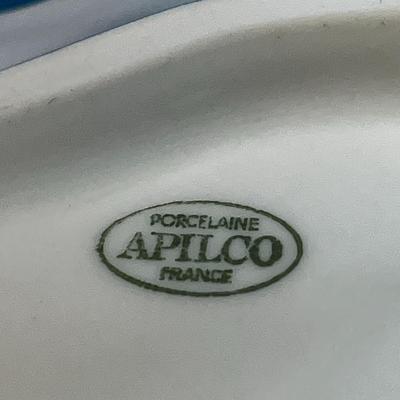 SET OF 4 LOVELY WHITE PORCELAIN HOLLY LEAF SHAPED DISHES MADE IN FRANCE