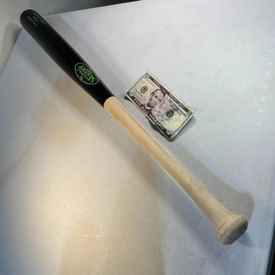 GENUINE LOUISVILLE SLUGGER YOUTH 125 MAPLE BASEBALL BAT