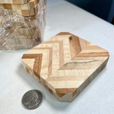 INTERESTING HERRINGBONE PATTERN 3-1/2" SQUARE LAMINATED WOOD BLOCKS  8 COUNT