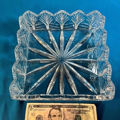 BEAUTIFUL SQUARE LEAD CRYSTAL DISH