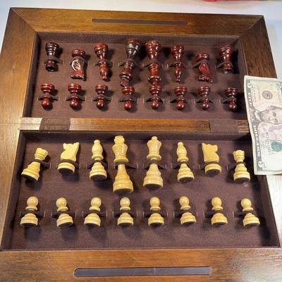 CARVED WOODEN CHESS SET IN FOLDING BOARD/CASE WITH MAGNETIC CLOSE