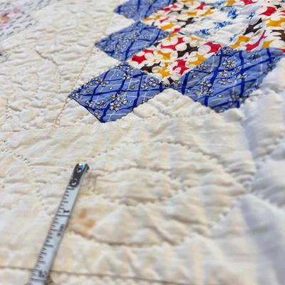 Antique Quilt 50â€x75â€ (1 of 2)