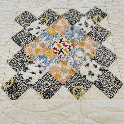 Antique Quilt 50â€x75â€ (1 of 2)