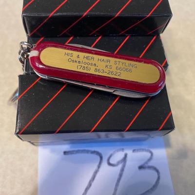 8 Keyring Knives