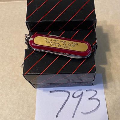 8 Keyring Knives