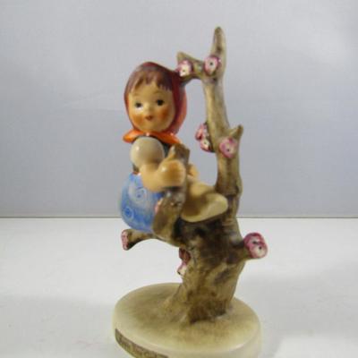Vintage Goebel Hummel 'Apple Tree Girl' Figurine