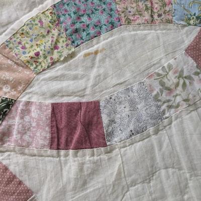 Double Wedding Ring Quilt