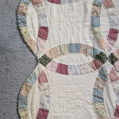 Double Wedding Ring Quilt