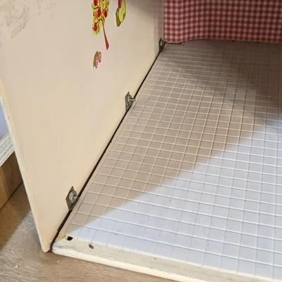 Vintage Dollhouse